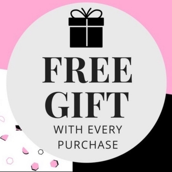 Summer blow out $9!! White with florals Ladies dress. - Picture 3 of 12